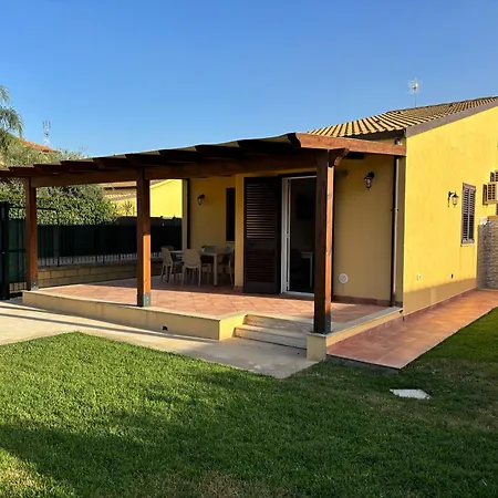 Le Coccinelle Vicino A Cefalu Holiday home